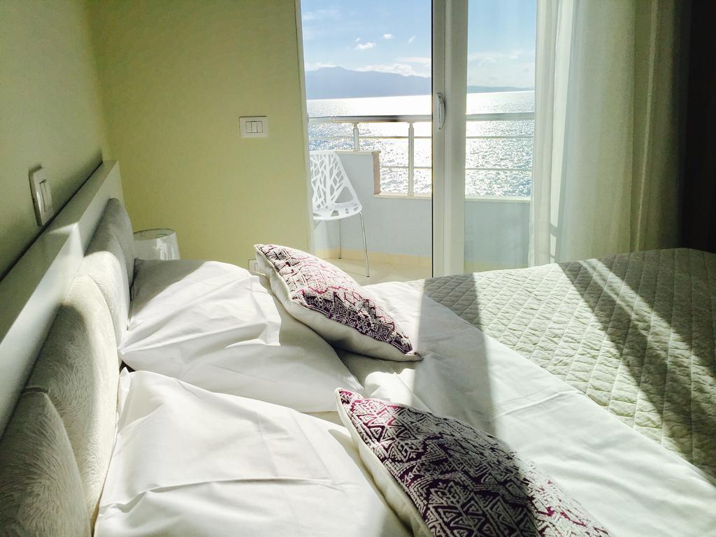Skyfall Apartment Sarandë 外观 照片